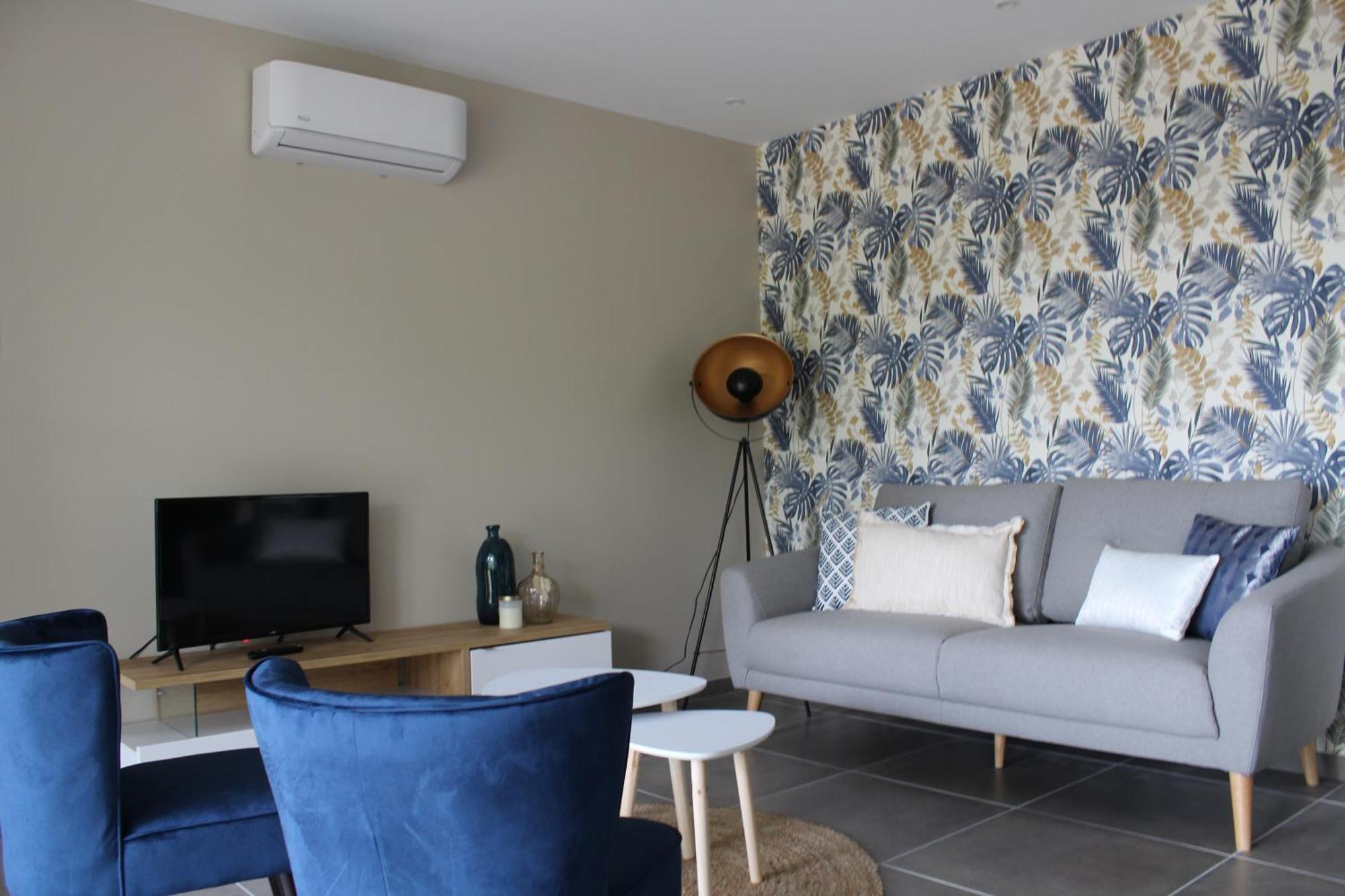 Gite Lou, Gite Famille Et Bien Etre Avec Jacuzzi Фонтене-ле-Комт Экстерьер фото
